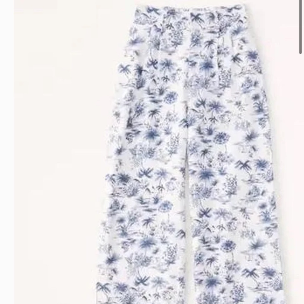 Abercrombie palm pants
